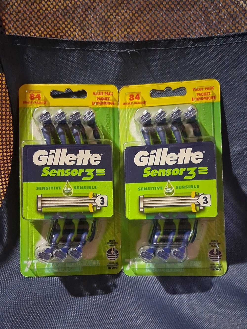 Sensor3 Sensitive Disposable Razors - Green/Blue (Pack of 7 Each)
